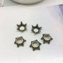 90pcs/lot 3D crown Charm Pendants Hair Accessories Clothing Accessories alloy fittings DIY accessories - Limited time Finds